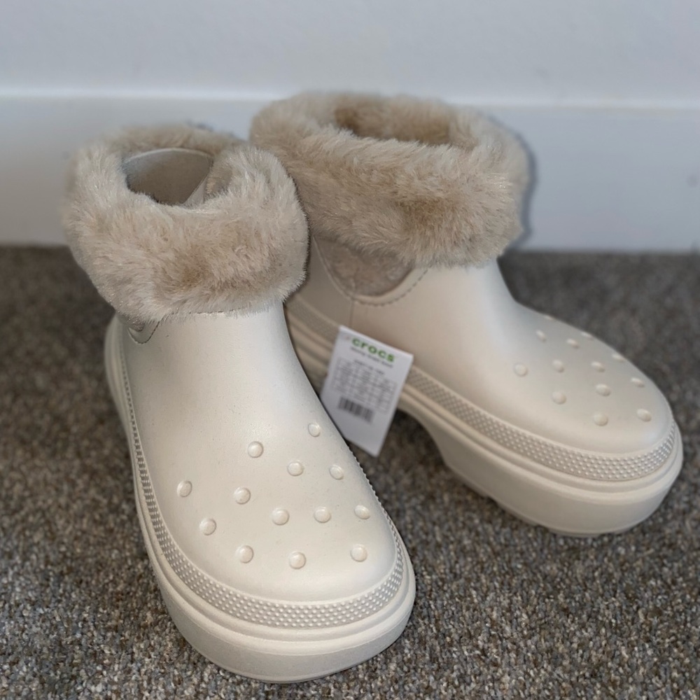 Crocs Stomp Lined Boot Size 8 NWT